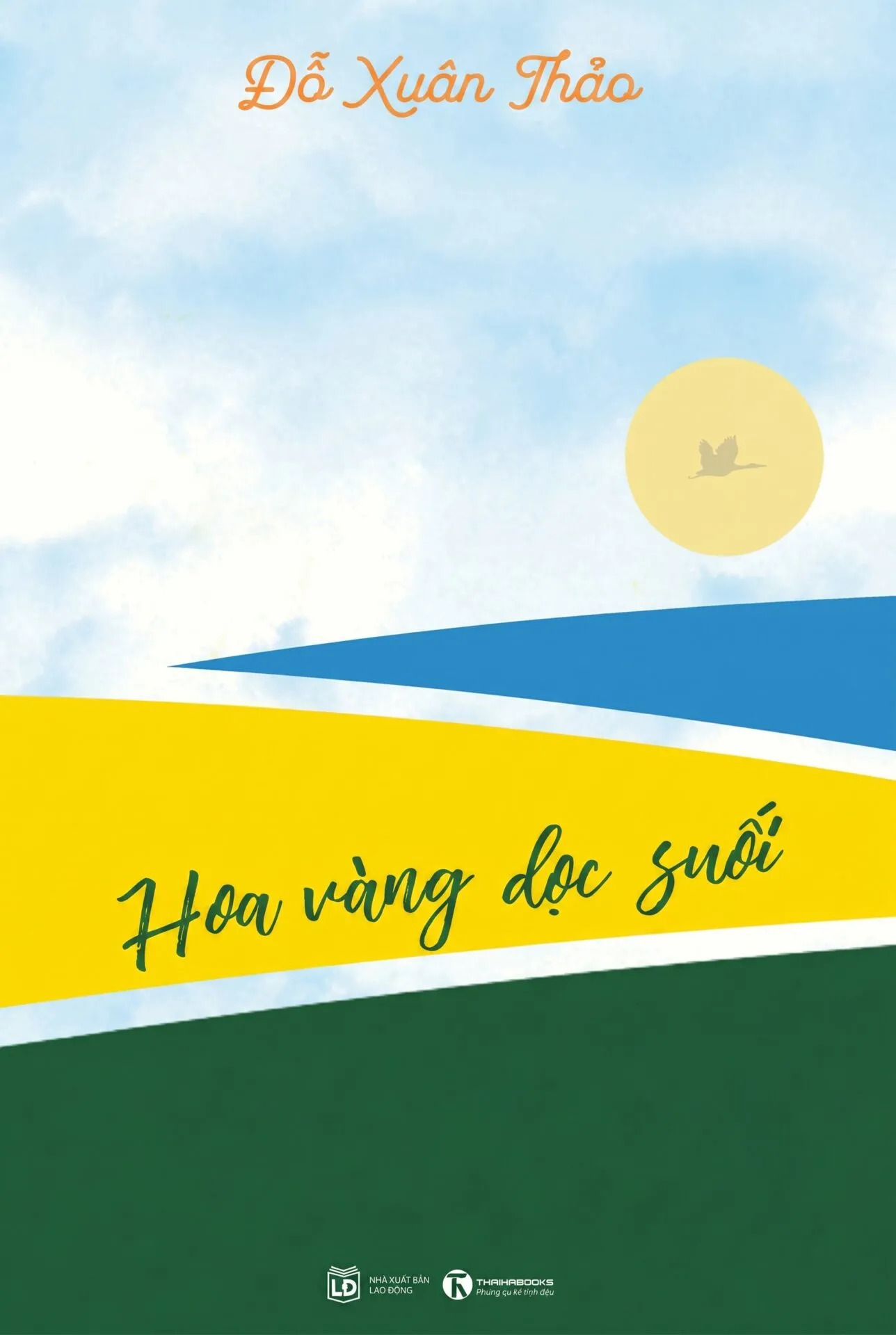Hoa vàng dọc suối